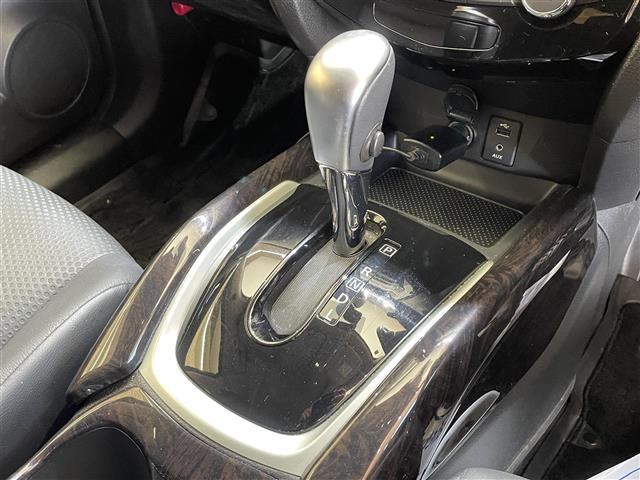 エクストレイル ２０Ｘ　ＨＶブラクＸトリマＸエマジェンシーブレーキＰ　４ＷＤ／パノラミックガラスルーフ／アラウンドビューモニター／ヒルディセントコントロール／エマージェンシーブレーキ／車線逸脱警報／後側方車両接近警報機能／進入禁止警報／前後ソナー（23枚目）