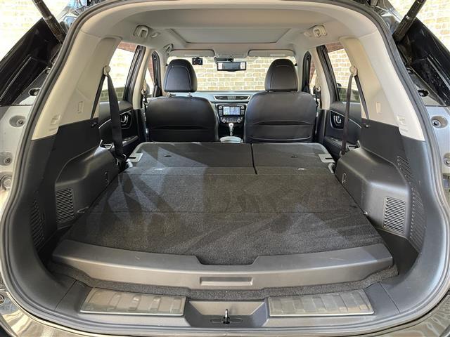 エクストレイル ２０Ｘ　ＨＶブラクＸトリマＸエマジェンシーブレーキＰ　４ＷＤ／パノラミックガラスルーフ／アラウンドビューモニター／ヒルディセントコントロール／エマージェンシーブレーキ／車線逸脱警報／後側方車両接近警報機能／進入禁止警報／前後ソナー（30枚目）