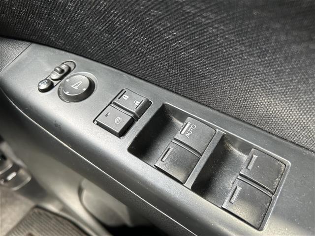 Ｎ－ＢＯＸカスタム Ｇ・Ｌパッケージ　ワンオーナー／ウィンカーミラー／片側パワースライドドア／アイドリングストップ／パワーバックドア／純正フロアマット（6枚目）