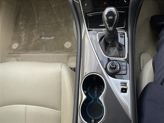 スカイライン 350GT FOUR ハイブリッド タイプP(17枚目)