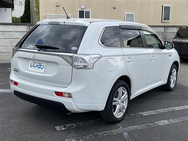 アウトランダーPHEV Gセーフティパッケージ(7枚目)