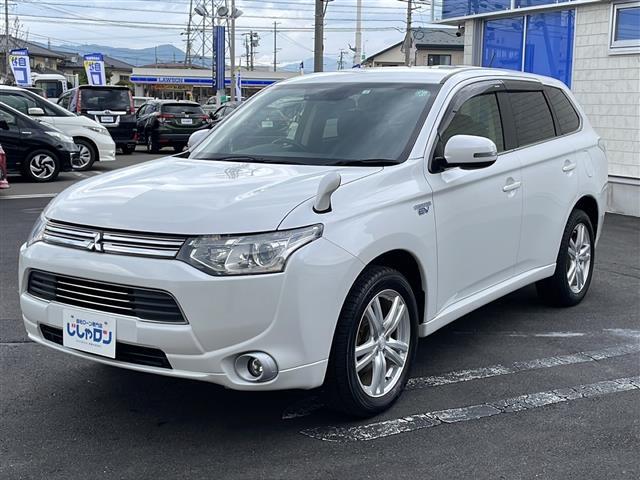 アウトランダーPHEV Gセーフティパッケージ(11枚目)