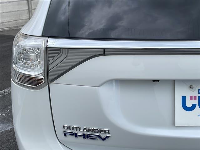 アウトランダーPHEV Gセーフティパッケージ(17枚目)
