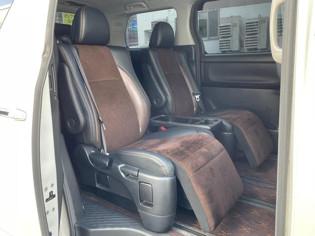 アルファード ２４０Ｓ　タイプゴールドＩＩ　ワンオーナー／社外７インチメモリーナビゲーション／ＣＤ／ＤＶＤ／フルセグＴＶ／Ｂｌｕｅｔｏｏｔｈ／ビルトインＥＴＣ／クルーズコントロール／両側パワースライドドア（6枚目）