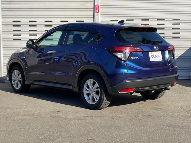 ヴェゼル ハイブリッドＸ　４ＷＤ／寒冷地仕様／シティーブレーキアクティブシステム／リアクティブフォースペダル／クルーズコントロール／社外８インチナビ／フルセグ／ＢＴ／ＣＤ／ＤＶＤ／バックカメラ／パドルシフト（9枚目）