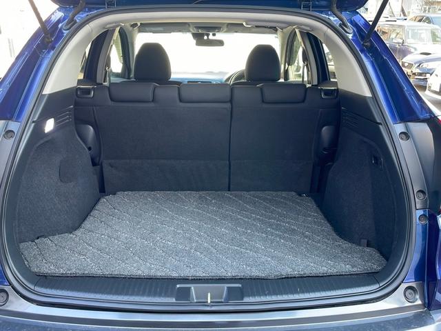 ヴェゼル ハイブリッドＸ　４ＷＤ／寒冷地仕様／シティーブレーキアクティブシステム／リアクティブフォースペダル／クルーズコントロール／社外８インチナビ／フルセグ／ＢＴ／ＣＤ／ＤＶＤ／バックカメラ／パドルシフト（32枚目）