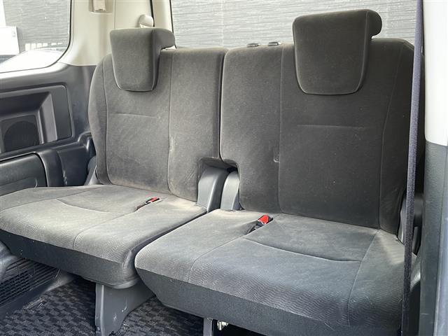 ヴォクシー Ｘ　Ｌエディション　４ＷＤ／禁煙車／寒冷地仕様／社外ナビ／ＢＴ／ＣＤ／ＤＶＤ／ＡＵＸ／ＳＤ／フルセグ／片側パワースライドドア／ステアリングスイッチ／オートエアコン／パワーウィンドウ／フロントデアイサー（17枚目）