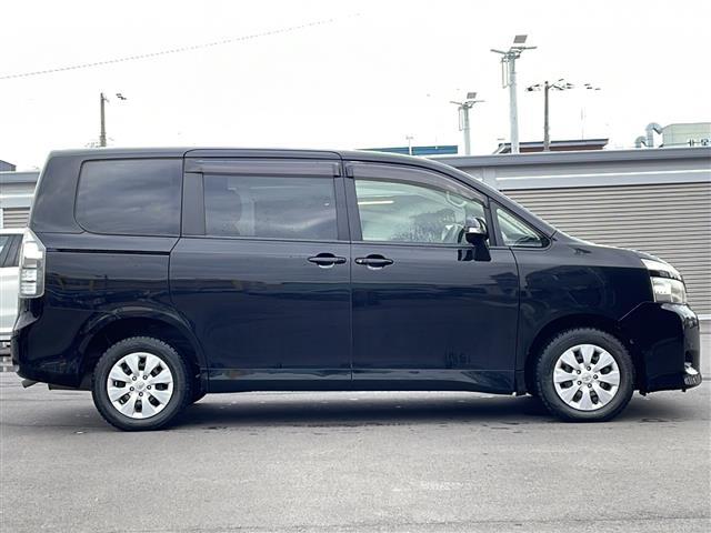 ヴォクシー Ｘ　Ｌエディション　４ＷＤ／禁煙車／寒冷地仕様／社外ナビ／ＢＴ／ＣＤ／ＤＶＤ／ＡＵＸ／ＳＤ／フルセグ／片側パワースライドドア／ステアリングスイッチ／オートエアコン／パワーウィンドウ／フロントデアイサー（40枚目）