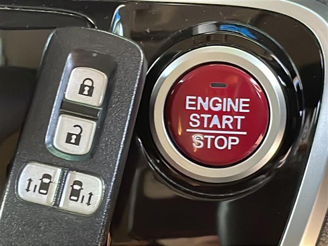 N-BOXカスタム G・ターボLパッケージ 社外ナビ/両側パワースライドドア/Bluetoothオーディオ/キセノンライト/Autoライト/ETC/シートヒーター/パドルシフト/クルーズコントロール/フロアマット/盗難防止(6枚目)