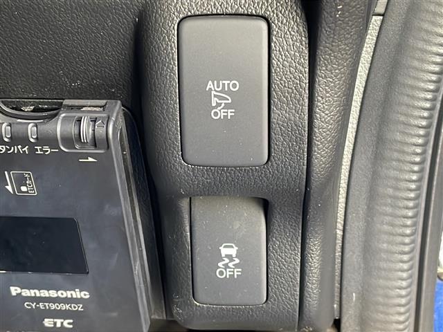 N-BOXカスタム G・ターボLパッケージ 社外ナビ/両側パワースライドドア/Bluetoothオーディオ/キセノンライト/Autoライト/ETC/シートヒーター/パドルシフト/クルーズコントロール/フロアマット/盗難防止(9枚目)