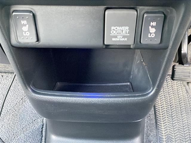 N-BOXカスタム G・ターボLパッケージ 社外ナビ/両側パワースライドドア/Bluetoothオーディオ/キセノンライト/Autoライト/ETC/シートヒーター/パドルシフト/クルーズコントロール/フロアマット/盗難防止(10枚目)