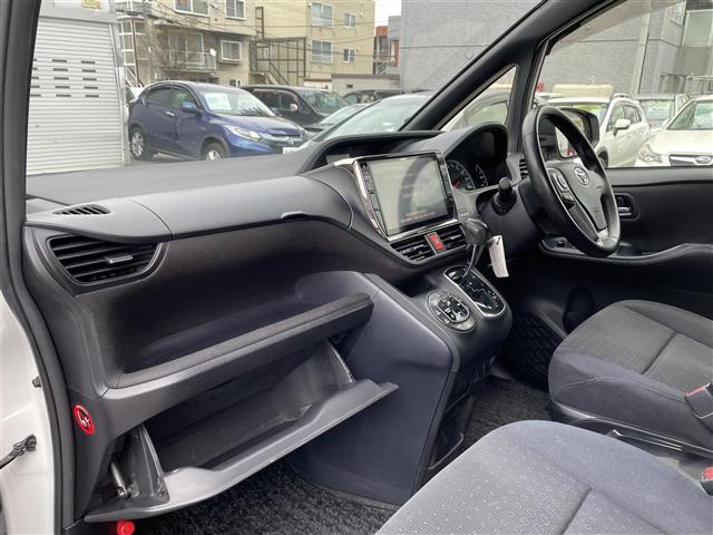 ヴォクシー V モデリスタエアロ 両側パワースライドドア ETC(12枚目)