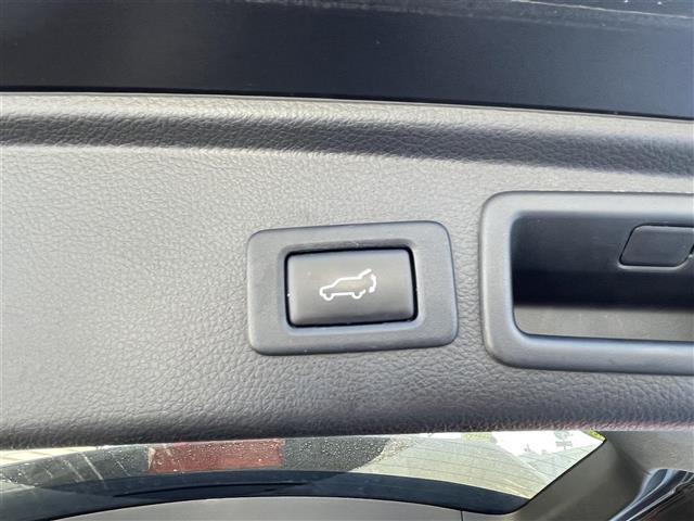 フォレスター 2.0XT アイサイト 社外ナビ・TV バックカメラ ETC(18枚目)