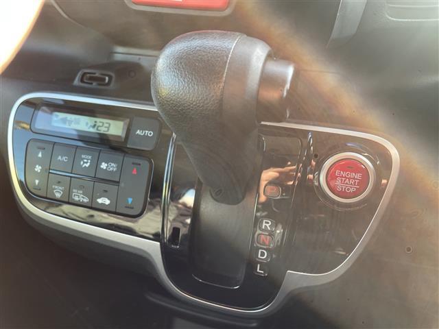 N-BOX G SSパッケージ 4WD 社外ナビ・TV 両側パワースライドドア(7枚目)