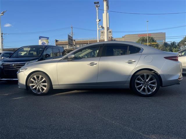 ＭＡＺＤＡ３ファストバック ＸＤ　Ｌパッケージ　ＣＤ／ＤＶＤプレーヤー、３６０℃セーフティパッケージ（4枚目）