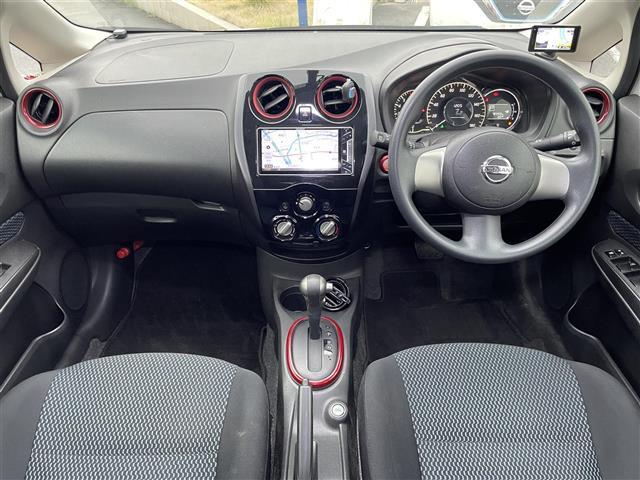 ノート Ｘ　ＤＩＧ－Ｓ　社外ナビ、バックカメラ、ＥＴＣ、純正１６インチＡＷ、Ｂｌｕｔｏｏｔｈ、（3枚目）