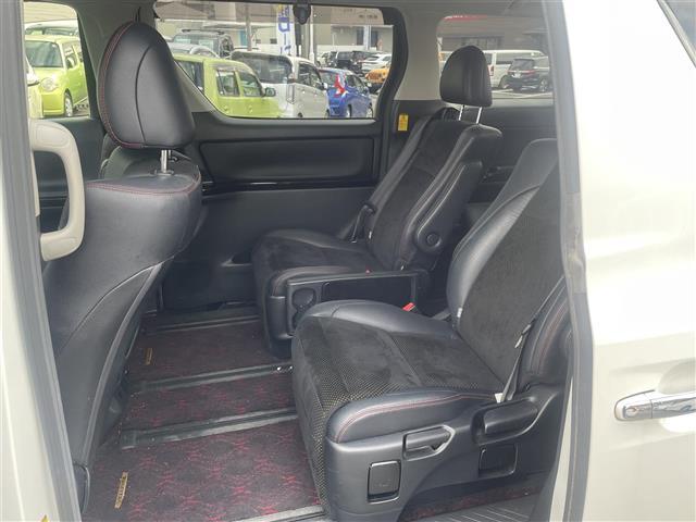 ヴェルファイア 2.4Z ゴールデンアイズII 後席モニター バックカメラ フルセグ(17枚目)