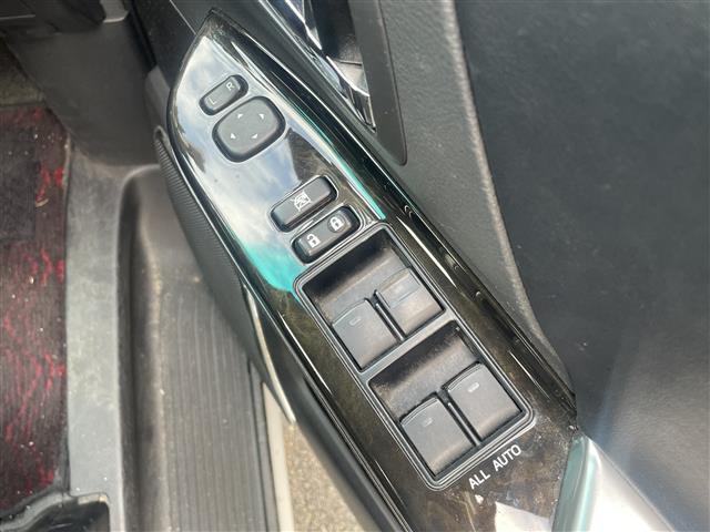 ヴェルファイア 2.4Z ゴールデンアイズII 後席モニター バックカメラ フルセグ(19枚目)