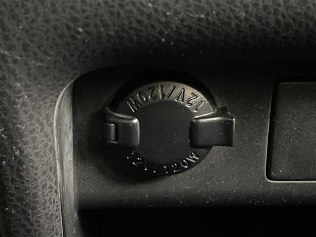 エスクァイア ハイブリッドGi 社外ナビ 後席モニター クルコン Bカメラ(20枚目)