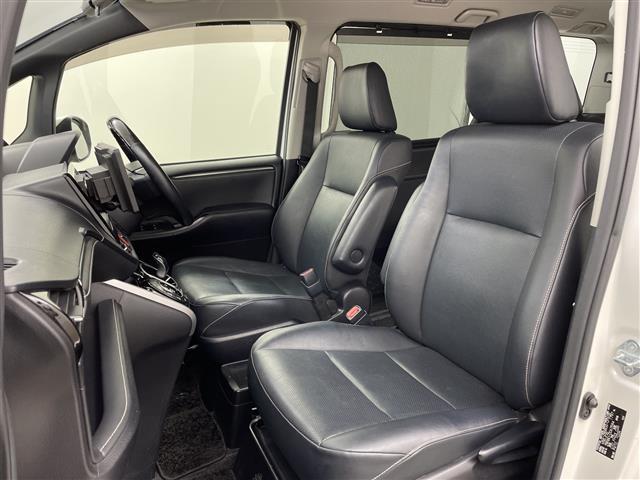 エスクァイア ハイブリッドGi 社外ナビ 後席モニター クルコン Bカメラ(25枚目)