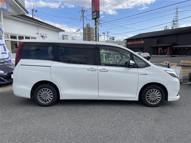 エスクァイア ハイブリッドGi 社外ナビ 後席モニター クルコン Bカメラ(40枚目)