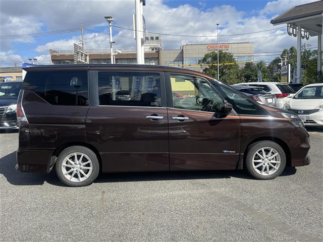 セレナ ハイウェイスター　プロパイロットエディション　両側パワースライドドア　バックカメラ　　ウィンカーミラー　レーダークルーズコントロール（4枚目）