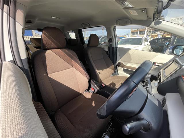 シエンタ ハイブリッドＧ　純正ナビ・パワースライドドア・リアカメラ（8枚目）