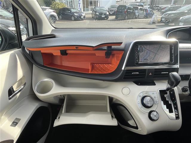 シエンタ ハイブリッドＧ　純正ナビ・パワースライドドア・リアカメラ（24枚目）