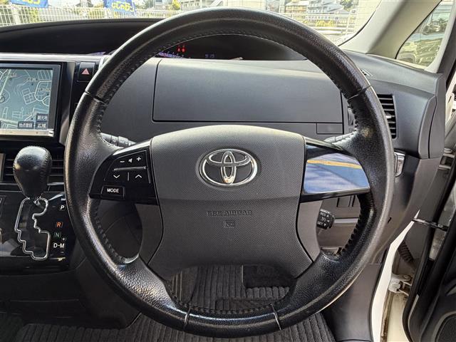 エスティマ アエラス　純正ナビ／Ｂｌｕｅｔｏｏｔｈ／クルーズコントロール／フリップダウンモニター／２列目オットマン／両側パワースライドドア／ビルトインＥＴＣ（8枚目）