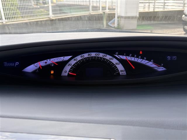 エスティマ アエラス　純正ナビ／Ｂｌｕｅｔｏｏｔｈ／クルーズコントロール／フリップダウンモニター／２列目オットマン／両側パワースライドドア／ビルトインＥＴＣ（11枚目）