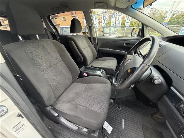 エスティマ アエラス　純正ナビ／Ｂｌｕｅｔｏｏｔｈ／クルーズコントロール／フリップダウンモニター／２列目オットマン／両側パワースライドドア／ビルトインＥＴＣ（16枚目）