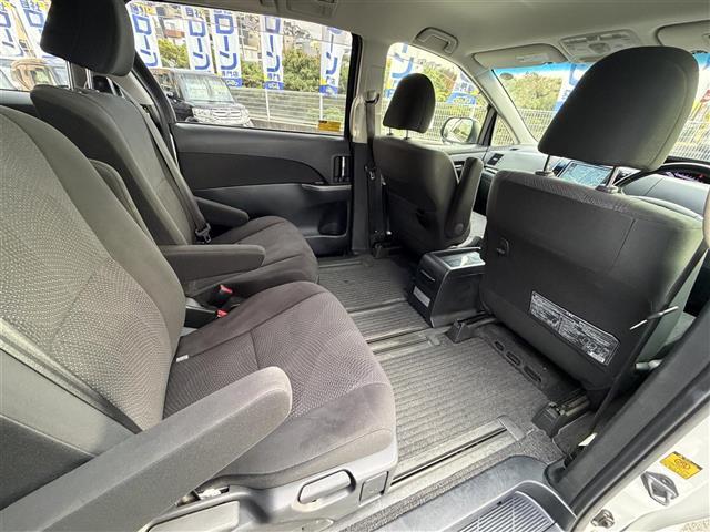 エスティマ アエラス　純正ナビ／Ｂｌｕｅｔｏｏｔｈ／クルーズコントロール／フリップダウンモニター／２列目オットマン／両側パワースライドドア／ビルトインＥＴＣ（22枚目）