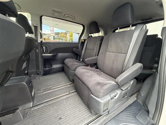 エスティマ アエラス　純正ナビ／Ｂｌｕｅｔｏｏｔｈ／クルーズコントロール／フリップダウンモニター／２列目オットマン／両側パワースライドドア／ビルトインＥＴＣ（23枚目）