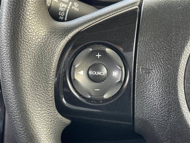 Ｎ－ＯＮＥ プレミアム　ツアラー　社外ＳＤナビ／ＣＤ／ＤＶＤ／ＢＴ／フルセグＴＶ／バックカメラ／ステアリングスイッチ／ＬＥＤヘッドライト／オートライト／ウィンカーミラー／純正１４インチＡＷ／ＥＴＣ（8枚目）