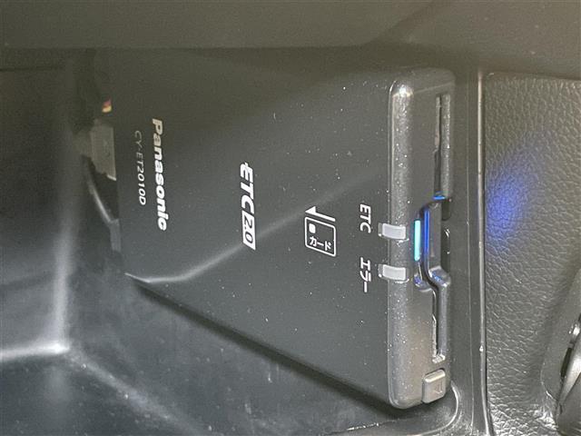 Ｎ－ＯＮＥ プレミアム　ツアラー　社外ＳＤナビ／ＣＤ／ＤＶＤ／ＢＴ／フルセグＴＶ／バックカメラ／ステアリングスイッチ／ＬＥＤヘッドライト／オートライト／ウィンカーミラー／純正１４インチＡＷ／ＥＴＣ（11枚目）