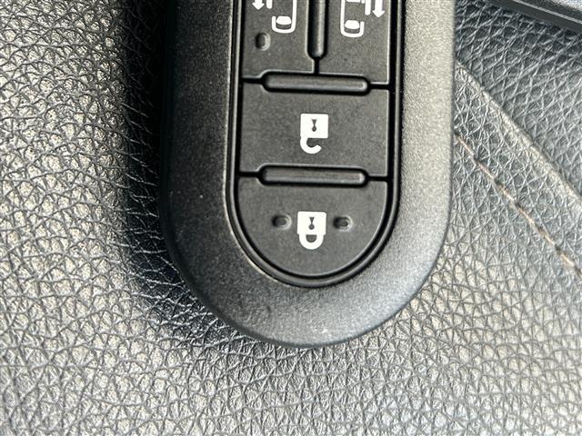 ルーミー カスタムG-T プッシュスタート スペアキー 純正ナビ バックカメラ Bluetooth接続可 DVD視聴可(走行時不可) CD、AM、FM視聴可 フルセグTV 両側スライドドア ウインカーミラー 純正LEDヘッド(31枚目)