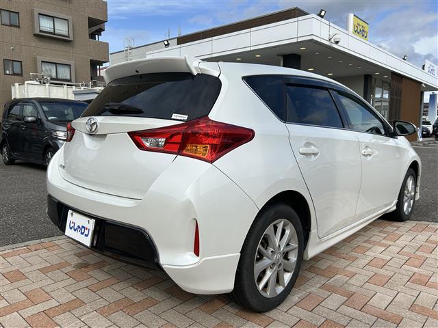 オーリス 150X Sパッケージ プッシュスタート スマートキー Bluetooth接続可 CD、DVD、AM、FM視聴可能(走行時可) 前後ドラレコ ウインカーミラー 本革巻きステアリング キセノンヘッドランプ 純正AW(6枚目)