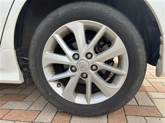 オーリス 150X Sパッケージ プッシュスタート スマートキー Bluetooth接続可 CD、DVD、AM、FM視聴可能(走行時可) 前後ドラレコ ウインカーミラー 本革巻きステアリング キセノンヘッドランプ 純正AW(16枚目)