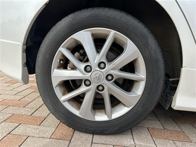 オーリス 150X Sパッケージ プッシュスタート スマートキー Bluetooth接続可 CD、DVD、AM、FM視聴可能(走行時可) 前後ドラレコ ウインカーミラー 本革巻きステアリング キセノンヘッドランプ 純正AW(18枚目)