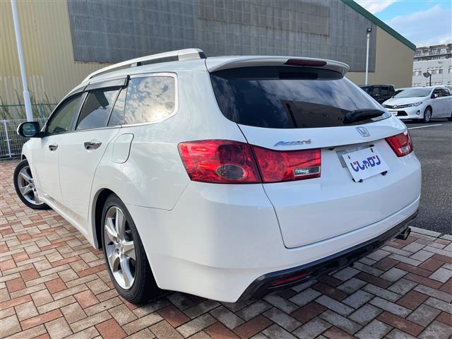 アコードツアラー ２０ＴＬ　インターナビパッケージ　スマートキー　ＣＤ、ＤＶＤ、ＡＭ、ＦＭ視聴可能　ワンセグＴＶ（走行時視聴不可）　バックカメラ　純正フロアマット　純正ＡＷ　本革巻きステアリング　キセノンヘッドランプ　ウインカーミラー（36枚目）