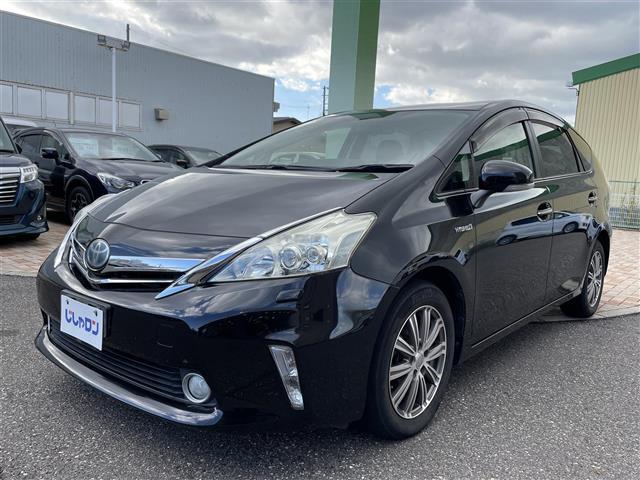 プリウスアルファ G チューン ブラック プッシュスタート スペアキー ワンセグTV(走行時視聴可) CD、DVD、AM、FM視聴可 Bluetooth接続可 バックカメラ ハーフレザーシート 本革巻きステアリング(3枚目)