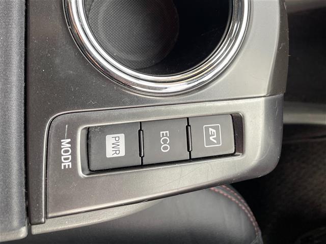 プリウスアルファ G チューン ブラック プッシュスタート スペアキー ワンセグTV(走行時視聴可) CD、DVD、AM、FM視聴可 Bluetooth接続可 バックカメラ ハーフレザーシート 本革巻きステアリング(33枚目)