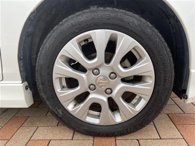 ソリオ ハイブリッドＭＸ　バックカメラ　プッシュスタート　スマートキー　アイドリングストップ　社外ナビ　ＣＤ、ＡＭ、ＦＭ視聴可能　シートヒーター　純正ＡＷ（10枚目）