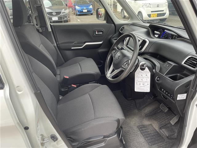 ソリオ ハイブリッドＭＸ　バックカメラ　プッシュスタート　スマートキー　アイドリングストップ　社外ナビ　ＣＤ、ＡＭ、ＦＭ視聴可能　シートヒーター　純正ＡＷ（12枚目）