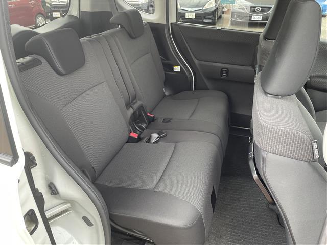 ソリオ ハイブリッドＭＸ　バックカメラ　プッシュスタート　スマートキー　アイドリングストップ　社外ナビ　ＣＤ、ＡＭ、ＦＭ視聴可能　シートヒーター　純正ＡＷ（13枚目）