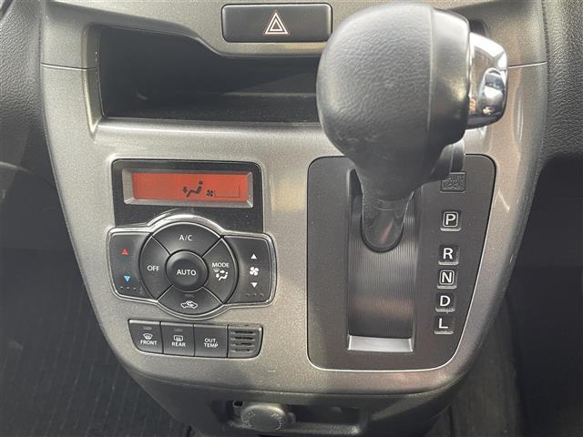 ソリオ ハイブリッドＭＸ　バックカメラ　プッシュスタート　スマートキー　アイドリングストップ　社外ナビ　ＣＤ、ＡＭ、ＦＭ視聴可能　シートヒーター　純正ＡＷ（22枚目）