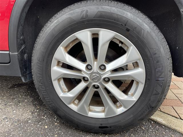 エクストレイル ２０Ｘ　エマージェンシーブレーキパッケージ　プッシュスタート　ワンセグＴＶ（走行時視聴不可）　Ｂｌｕｅｔｏｏｔｈ接続可　ＣＤ、ＤＶＤ、ＡＭ、ＦＭ視聴可　全方位カメラ　ドラレコ　シートヒーター（Ｄ席Ｎ席）　オートバックドア　ウインカーミラー（12枚目）