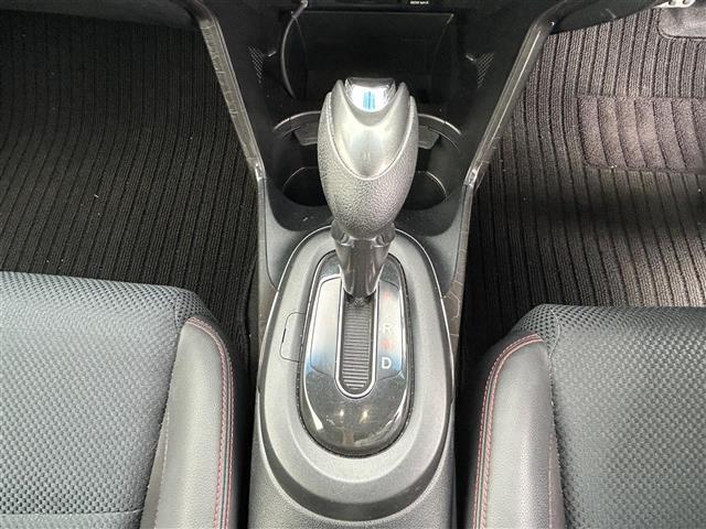 CR-Z αマスターレーベル 純正ナビ フルセグTV バックカメラ クルーズコントロール パドルシフト ECON 横滑り防止装置 ハーフレザーシート 純正17インチAW オートライト フォグランプ ETC スマートキー(16枚目)