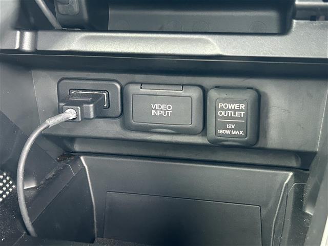 CR-Z αマスターレーベル 純正ナビ フルセグTV バックカメラ クルーズコントロール パドルシフト ECON 横滑り防止装置 ハーフレザーシート 純正17インチAW オートライト フォグランプ ETC スマートキー(18枚目)