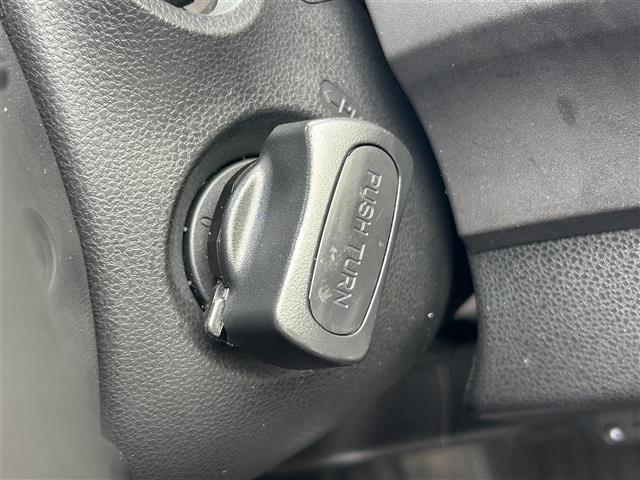 CR-Z αマスターレーベル 純正ナビ フルセグTV バックカメラ クルーズコントロール パドルシフト ECON 横滑り防止装置 ハーフレザーシート 純正17インチAW オートライト フォグランプ ETC スマートキー(24枚目)